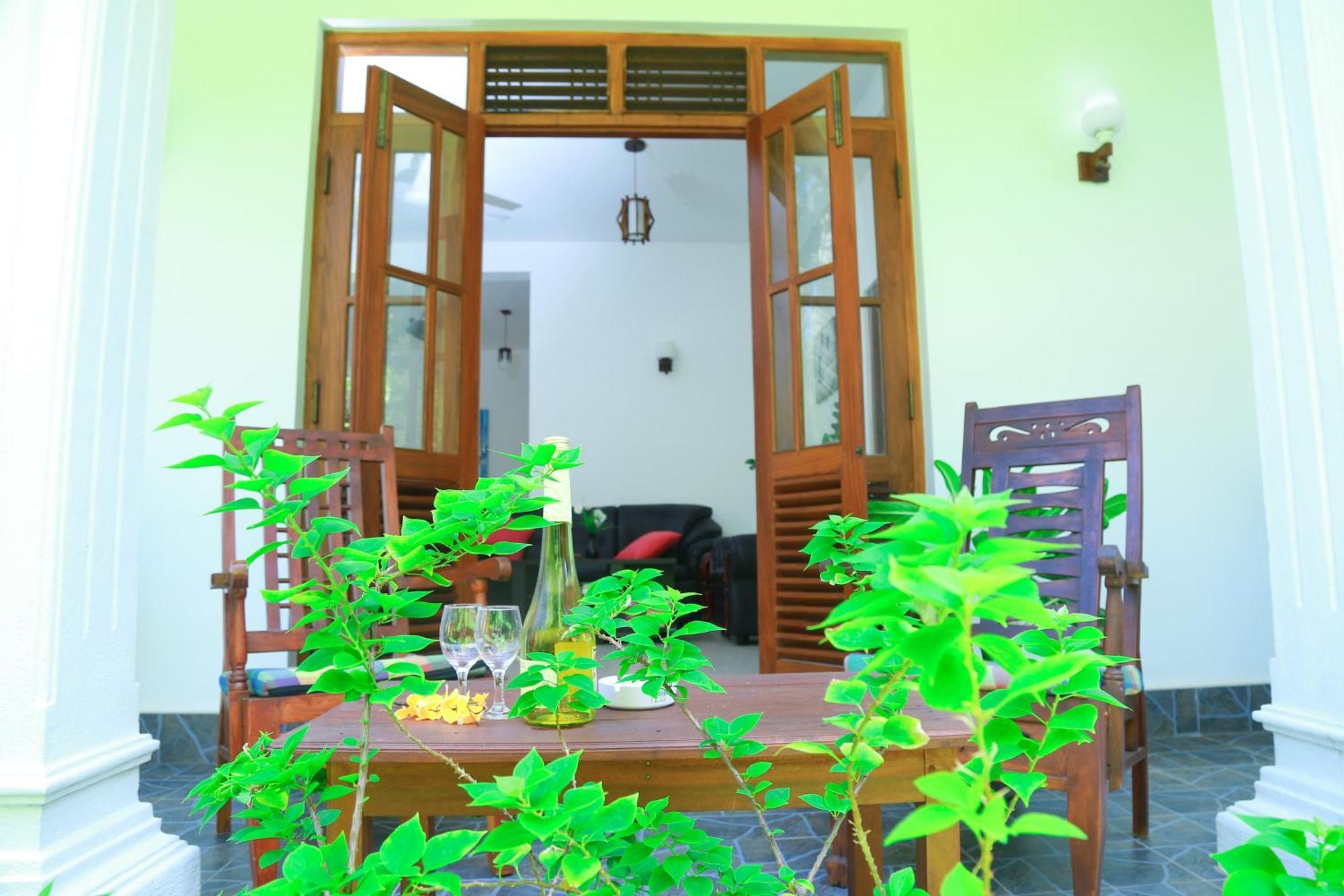 Residence Chanty Hikkaduwa Ngoại thất bức ảnh