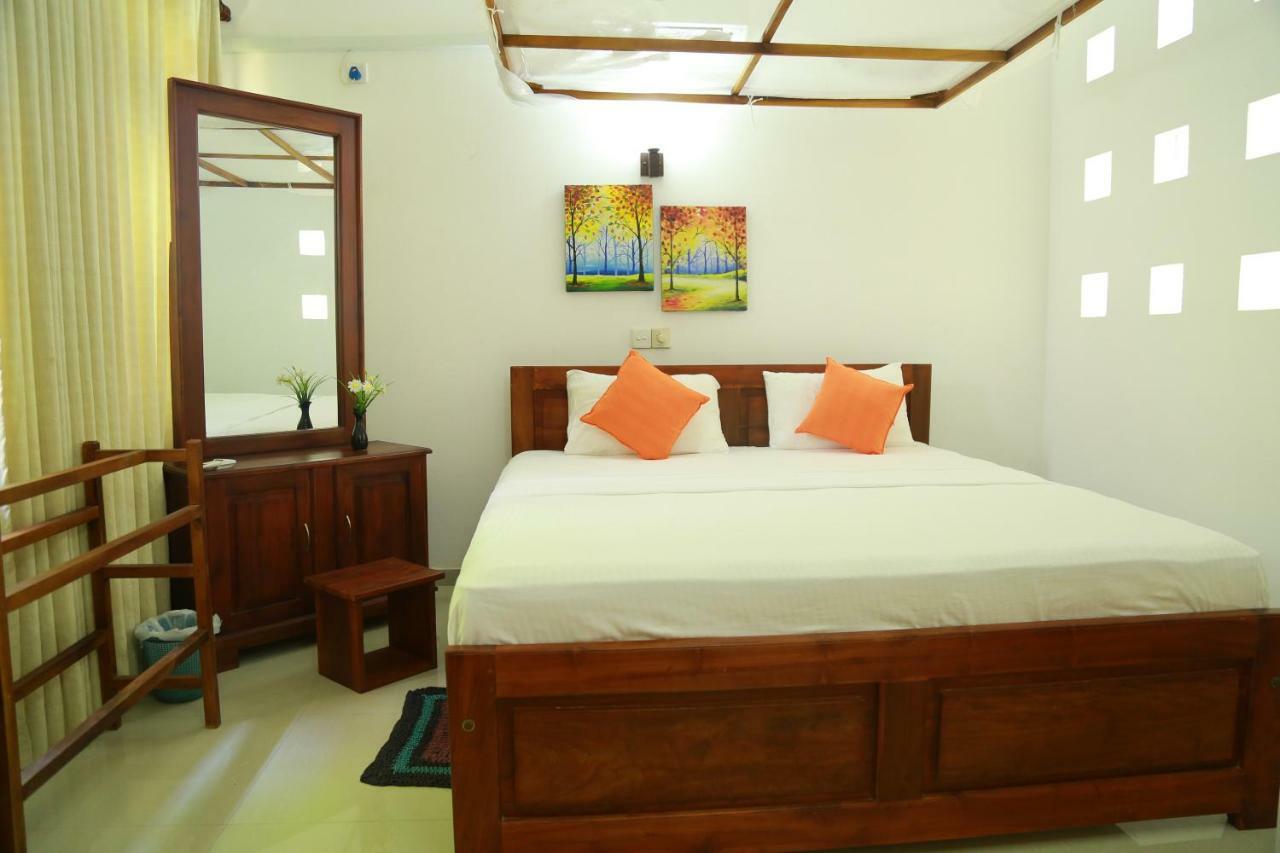 Residence Chanty Hikkaduwa Ngoại thất bức ảnh
