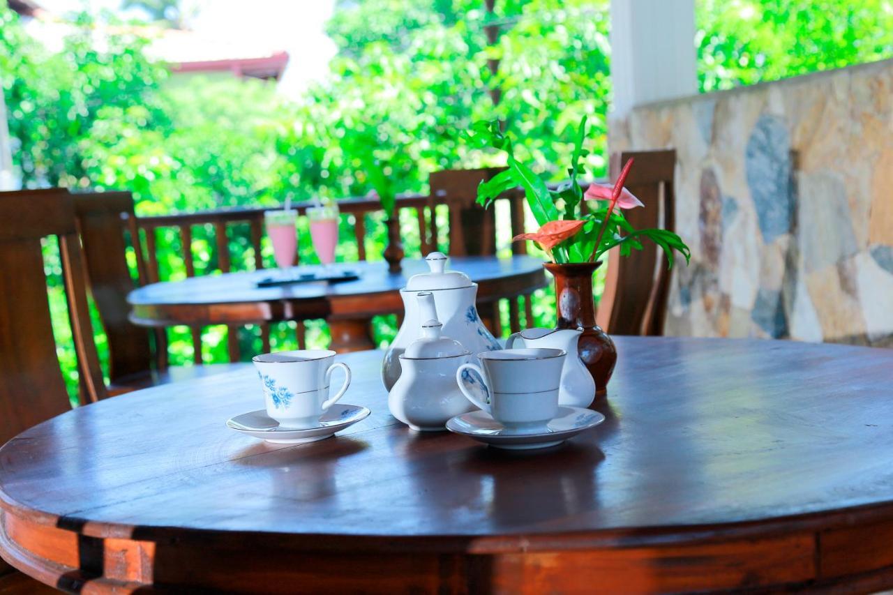 Residence Chanty Hikkaduwa Ngoại thất bức ảnh