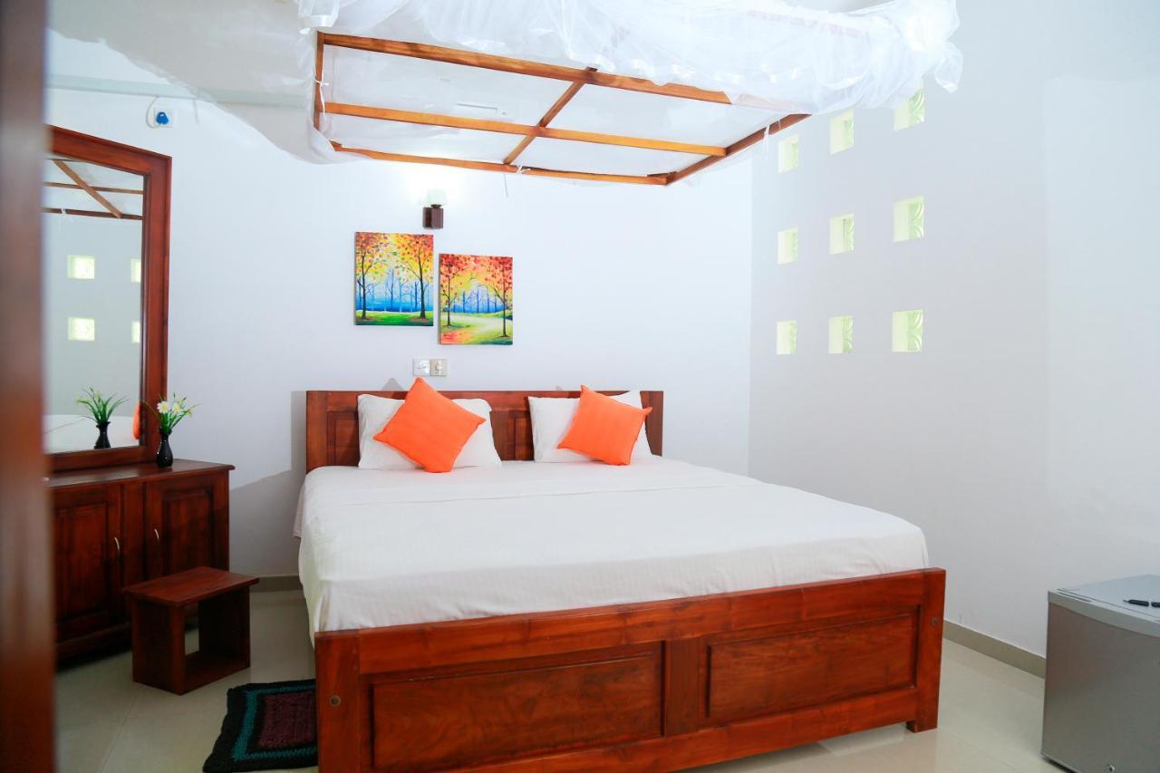 Residence Chanty Hikkaduwa Ngoại thất bức ảnh